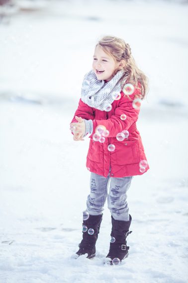 Kinderfotografie_im_Schnee