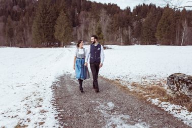 Afterwedding Brautpaar Shooting in Tracht in Füssen