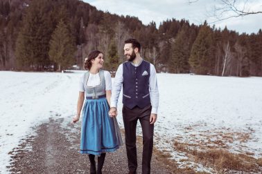 Afterwedding Brautpaar Shooting in Tracht in Füssen