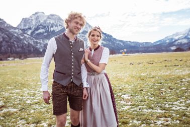 Trachtenhochzeit Brautpaar Füssen