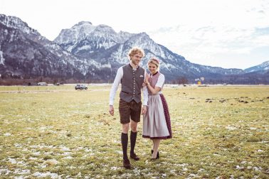 Trachtenhochzeit Brautpaar Füssen