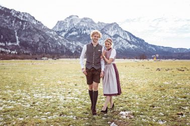 Trachtenhochzeit Brautpaar Füssen