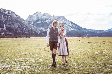 Trachtenhochzeit Brautpaar Füssen