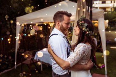 Standesamtliche Hochzeit in der Inselstraße Düsseldorf mit Brautpaarshooting am Schloss Eller