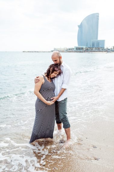 Schwangerschaftsshooting am Strand
