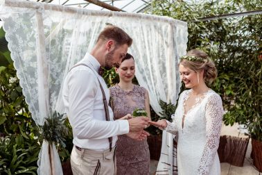Hochzeit im Gewächshaus Decher in Karben