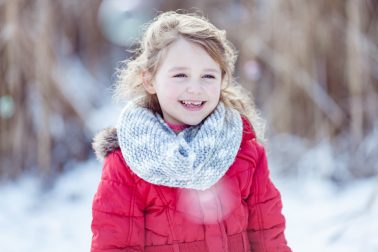 Kinderportrait im Schnee