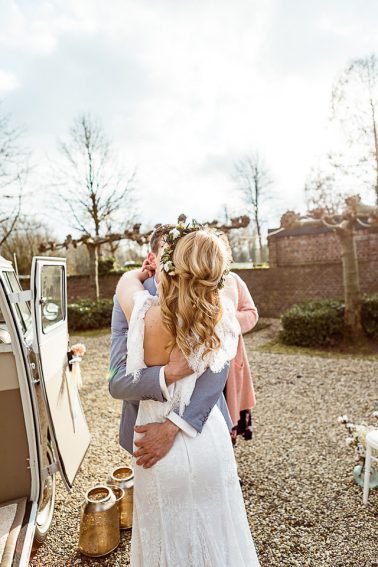 Bulli Boho Winterhochzeit im Mühlenhof Kalkar