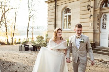 Brautpaar Elegante Winterhochzeit Villa Kalles