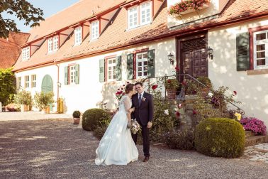 Vintage Hochzeit in Bretten auf Gut Schwarzerdhof
