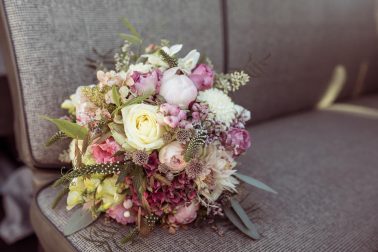 Vintage Hochzeit in Bretten auf Gut Schwarzerdhof