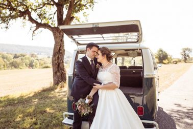 Vintage Hochzeit in Knittlingen mit Bulli
