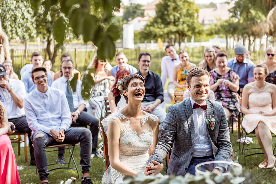 Hochzeitsfotograf Düsseldorf heiraten mit freier Trauung im Berthold 57 Gochsheim