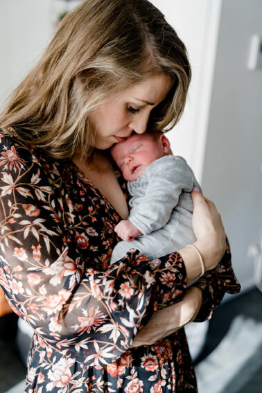 Newborn Babyfotos Familienreportage Fotograf Neuhausen auf den Fildern