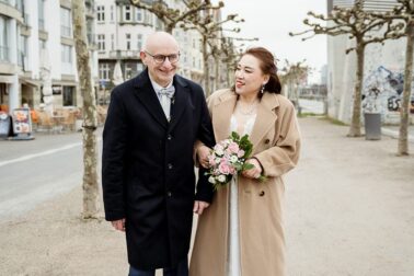 Brautpaarshooting heiraten in der Altstadt Düsseldorf